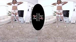 Stora bröst och styvpappa action i en POV-video med en styvdotter